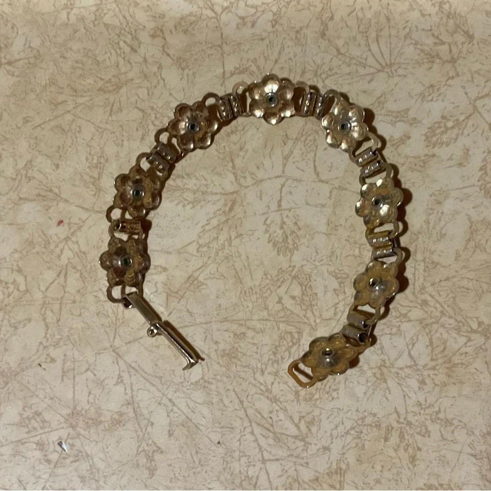 St. Patrick’s Day: mug, leprechaun, ngold plated/tone bracelet with green stone.